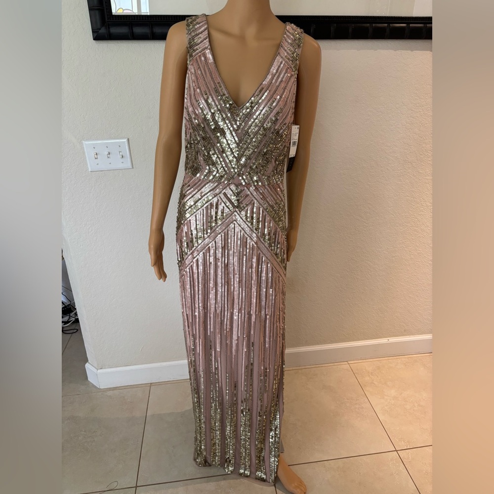Aidan Mattox Blush Beaded V-Neck Gown NWT Size 8